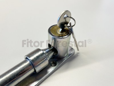 2. Pasador de acero zincado 30cm con cerrojo y llave